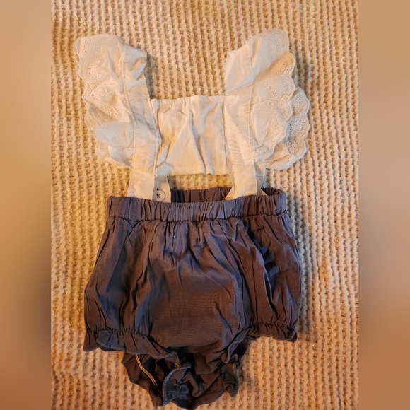 Cute Romper - Picture 1 of 3